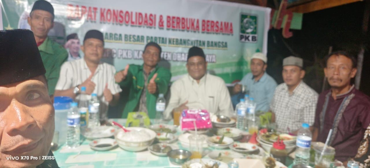 Rapat konsolidasi dan berbuka bersama PKB Dharmasraya. Minggu, (16/03/2025) [foto : ist]