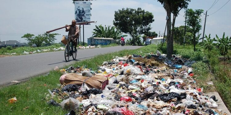 Ilustrasi sampah berserakan (Foto: Ist)
