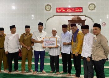 Safari Ramadan di Payakumbuh, Wagub Sumbar Serahkan Bantuan untuk Masjid Baitul Inabah