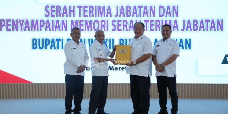 Pemkab Asahan laksanakan Serah Terima Jabatan Bupati Asahan Periode 2021-2025 kepada Bupati dan Wakil Bupati Asahan periode 2025-2030 di Aula Melati Kantor Bupati Asahan, Rabu (05/03/2025).