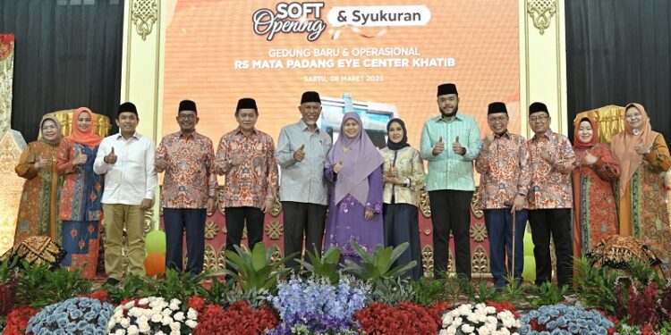 Gubernur Mahyeldi Resmikan Gedung Baru Padang Eye Center, Dorong Layanan Kesehatan Mata Berkualitas