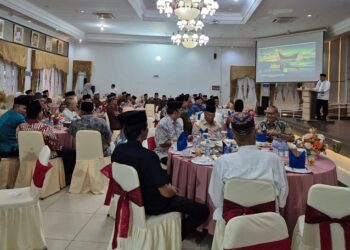 Gubernur Mahyeldi Gelar Buka Puasa Bersama DHD 45 dan Pensiunan Pejabat