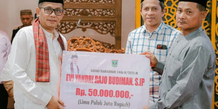 Laksanakan Safari Ramadan, Anggota DPRD Sumbar Berdiskusi dengan Masyarakat Soal Kebutuhan Daerah