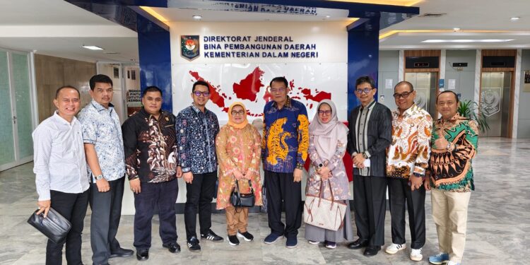 Pansus DPRD Sumbar Lakukan Konsultasi Akhir Ranperda RTRW 2025-2045 ke Kemendagri