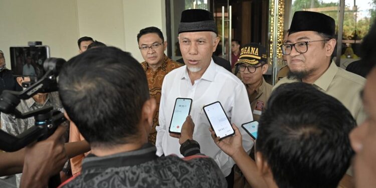 Gubernur Sumbar Imbau Pemudik Waspada Potensi Bencana Gunung Marapi dan Longsor