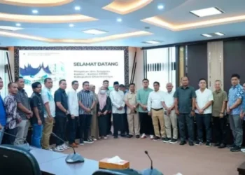 Tim Pakar DPRD Sumbar Terima Kunjungan Pimpinan dan Anggota Komisi DPRD Dharmasraya