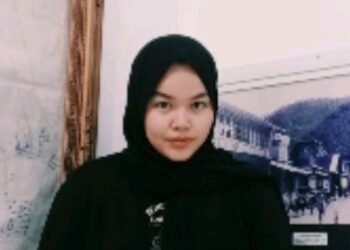 Gambaran Generasi Sandwich dalam Novel “Dompet Ayah Sepatu Ibu” karya JS. Khairen