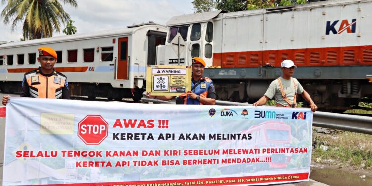 Demi Keselamatan, KAI Sumbar Ajak Pengguna Jalan Tertib Berlalu Lintas