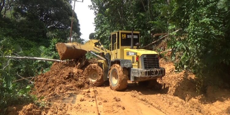 PT. BRM Serahkan Biaya dan Alat Berat, Tapi Bungkam Soal Sisa Lahan Kompensasi