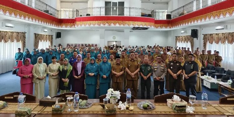 Bupati Kukuhkan Pengurus Baru TP PKK Pasbar, Dorong Penguatan Program Keluarga