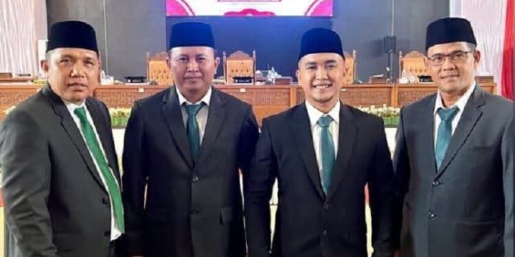 Dari Kiri Ketua Fraksi PKB, Heri Saputra, SE. MM Anggota Fraksi PKB, Sugiono, Sekretaris Fraksi PKB Chuyang Boy, S.Si dan anggota Fraksi Irzal Rianto
