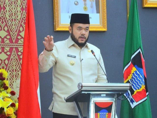 Walikota Padang Fadli Amran. [foto : ist]