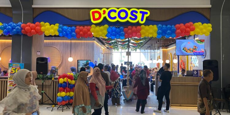 Promo Diskon Hingga 50 Persen, D’COST Resmi Buka Cabang ke-68 di Basko City Mall
