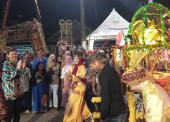 Hasil lelangan juadah isri Bupati dan Wakil Bupati Padang Pariaman. Mingggu, (11/05/2025) malam. [foto : sci yrp)