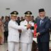 Bupati dan Wakil Bupati Pasaman, Welly Suhery - Parulian bersama Gubernur Sumbar, Mahyeldi saat acara pelantikan. Jum'at, (30/05/2025) [foto : net]