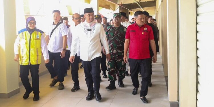 Pasar Modern Rakyat di Sungai Rumbai Diresmikan Bupati Sutan Riska