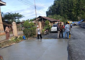 Jalan “Seribu Lubang” Mulai Diperbaiki, Warga Lareh Sago Halaban Ucapkan Terimakasih Kasih ke Mahyeldi
