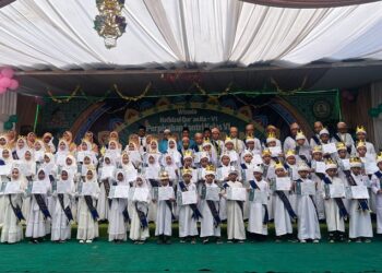 SDIT Al-Ihsan Dharmasraya Wisuda Tahfiz dan Pelepasan Siswa, Rayakan Milad Yayasan dengan Semangat Baru