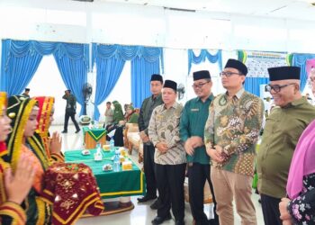 117 Siswa SMP dan SMA Darul Hikmah Diwisuda, 13 Orang Tuntaskan Hafalan 30 Juz Al-Qur’an