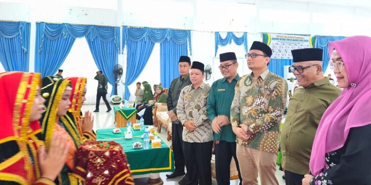 117 Siswa SMP dan SMA Darul Hikmah Diwisuda, 13 Orang Tuntaskan Hafalan 30 Juz Al-Qur’an