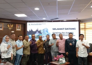 Pimpinan dan Anggota Komisi DPRD Solok Selatan Kunjungi DPRD Sumbar