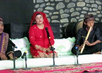 Gempuran Hiburan Modern, Dendang Saluang Kian Terlupakan