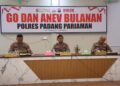 Kapolres Padang Pariaman, AKBP Ahmad Faisol Amir saat memimpin langsung kegiatan Gelar Operasional (GO) dan Analisa Evaluasi (Anev). Rabu, (11/06/2025) [foto : ist]
