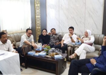 Tim Pakar DPRD Sumbar, Raflis Terima Konsultasi Anggaran Komisi IV DPRD Bengkulu
