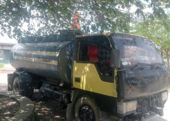 Mobil Air Bersih Aldi Amdani: Pahlawan Kebakaran dan Kemanusiaan di Nagari IV Koto Pulau Punjung