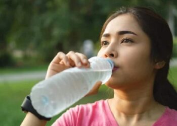 Manfaat Minum Air Putih di Pagi Hari: Rahasia Awal Hari yang Sehat