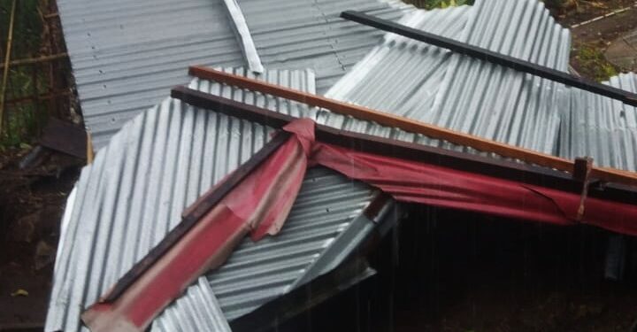 12 Rumah di Limapuluh Kota Rusak Diterjang Angin Kencang