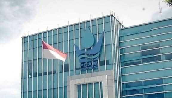 Kantor PDAM Kota Padang.[foto : net]