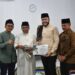 Wali Kota Padang Fadly Amran hadiri Tabligh Akbar, bersama Ustadz Gus Nur di Masjid Nur Jannah, Komplek Nuansa Griya, Kelurahan Pegambiran Ampalu Nan XX, Kecamatan Lubuk Begalung. [foto : ist]