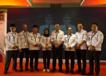 Wakil Wali Kota Padang, Maigus Nasir foto bersama usai Munas I Aswakada.[foto : ist]