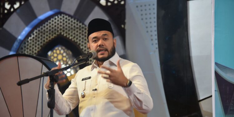 Wali Kota Padang, Fadly Amran.[foto : ist]