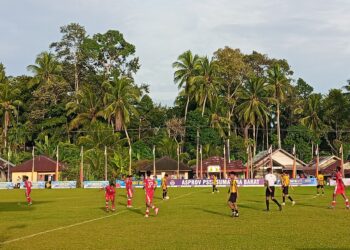 PSP Padang vs Josal FC saat berlaga di Lapangan Persikatim Kota Pariaman. Rabu,(30/7) [foto : sci/yrp]