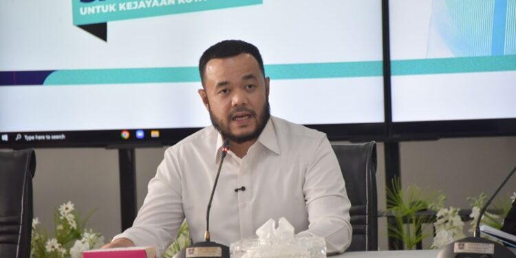 Walikota Padang Fadli Amran sedang memaparkan persiapan perayaan HUT Kota Padang ke 356. (Foto: Ist)