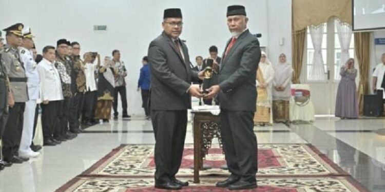 Gubernur Mahyeldi dan Sekdaprov Sumbar Arry Yuswandi Tekankan Pentingnya Solidaritas ASN