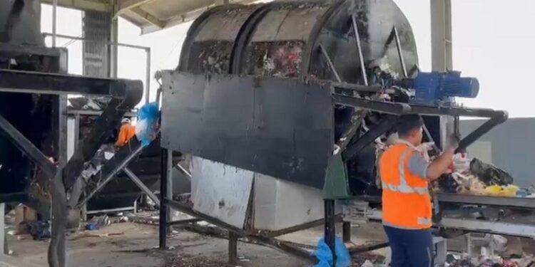 Mesin Pengolah Sampah Pirolisis di Bukittinggi Diduga Tak Berfungsi Optimal