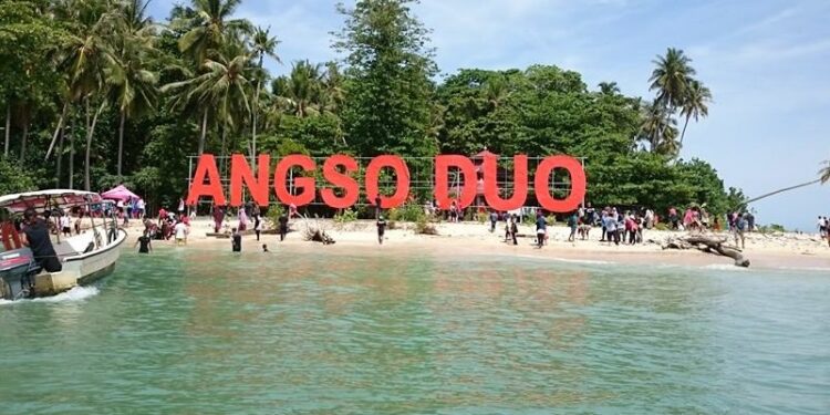 Pulau Angso Duo Pariaman Dibersihkan ASN Lewat Goro, Jadi Magnet Wisata Andalan
