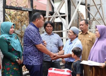 Pemko Pariaman Salurkan Bantuan Korban Kebakaran di Empat Desa