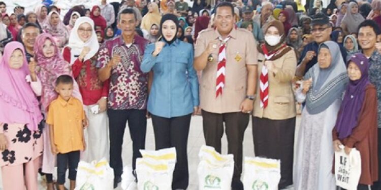 4.737 Keluarga di Pariaman Dapat Bantuan Beras 20 Kg