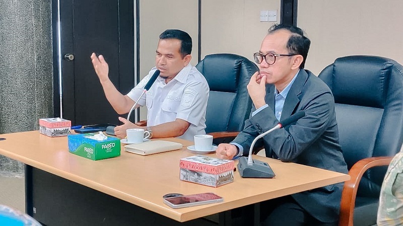 Wakil Bupati Solok H. Candra dan Rektor Unand (Foto: Ist)