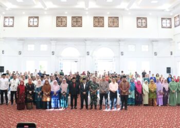 Wako Kukuhkan Pengurus Dekranasda, GOW, LKKS dan Forikan Kota Bukittinggi