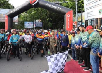 30 Ribu Peserta Gowes Padati Kota Padang, Meriahkan HJK ke-356
