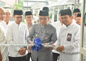 Wakil Wali Kota PadangMaigus Nasir meresmikan, Masjid Ar-Raudhah.[foto : ist]