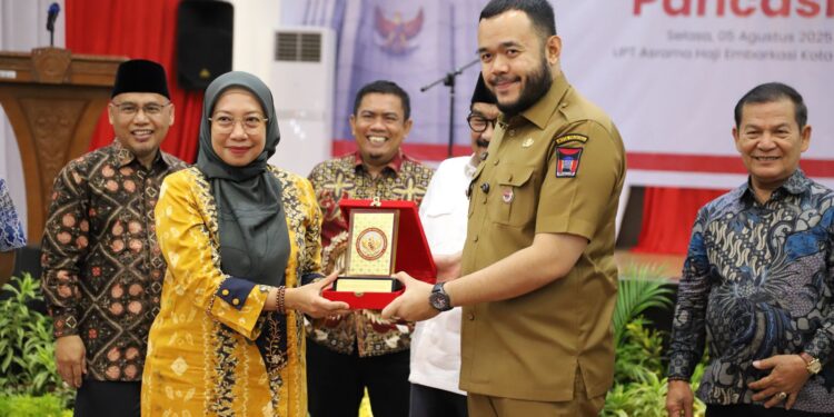 Wali Kota Padang Fadly Amran.[foto : ist]