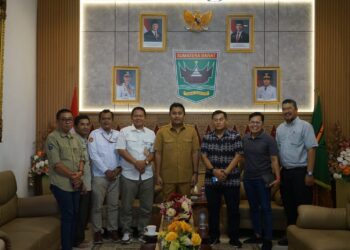 Wagub Sumbar, Vasco Ruseimy saat menerima kunjungan Direktur PNP. [foto : ist]