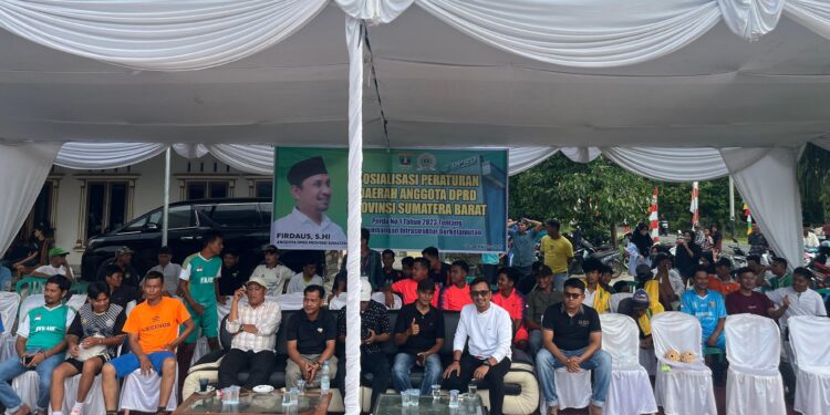 Sosialisasi Perda oleh Anggota DPRD Sumbar, Firdaus.[foto : sci/yrp]