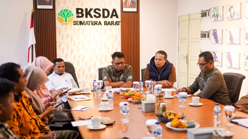 Pemkab Solok audiensi bersama BKSDA Sumbar di kantor BKSDA Padang, Jumat siang (29/08/2025). (Foto: Ist)